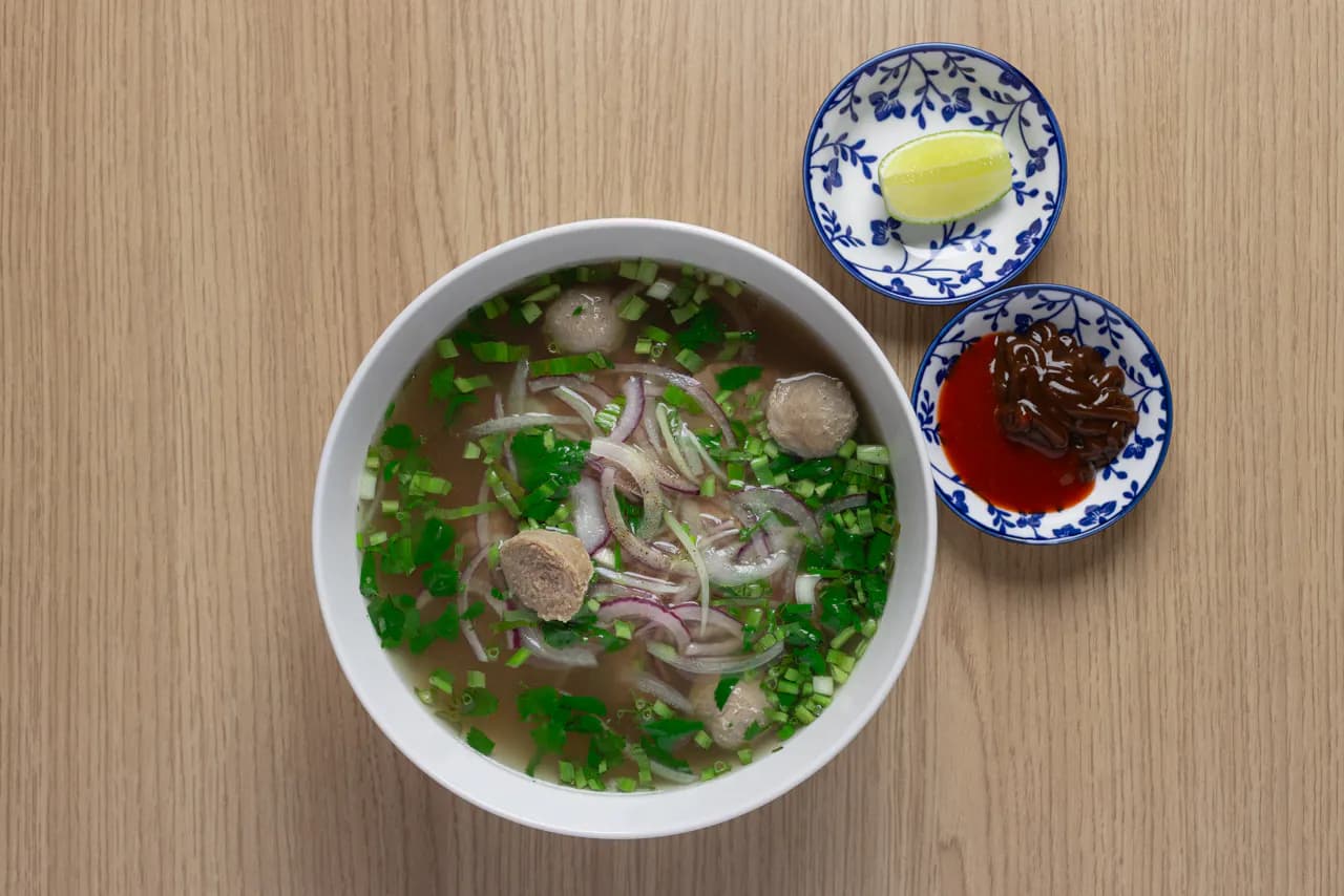 Phở, bò bún et pad thaï — spécialités chaudes